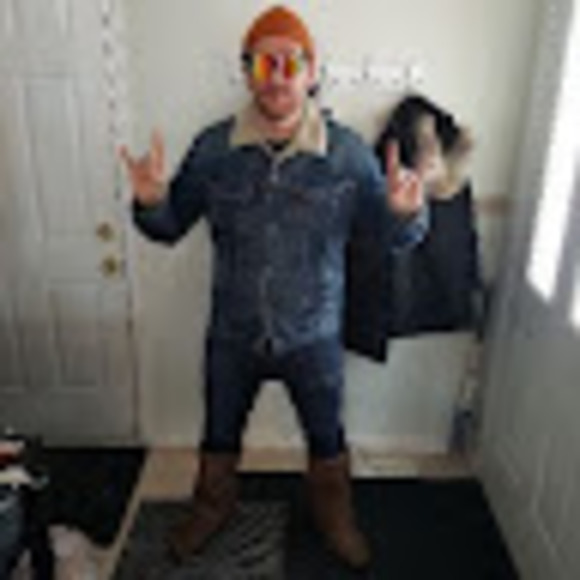 Meet your Posher, David - Picture 1 of 1